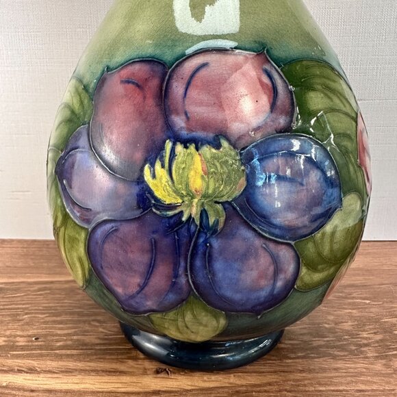 Vintage William Moorcroft Vase Clematis Made in England 9.75" Tall - Picture 5 of 12
